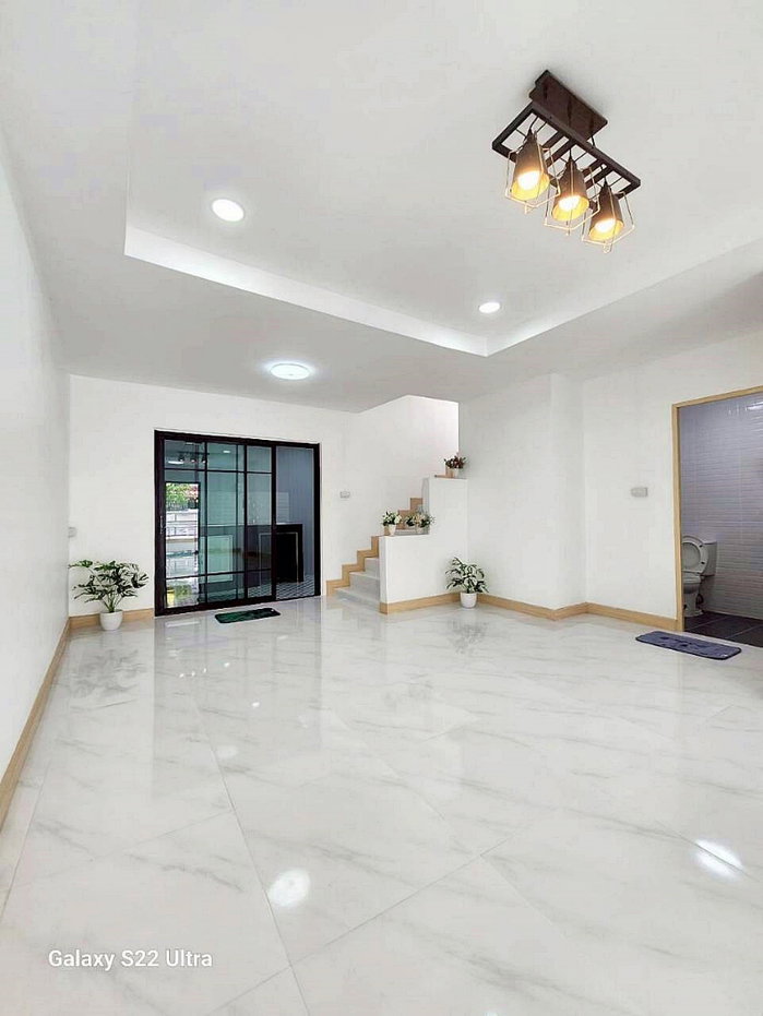 รูป บ้านสวย  รีโนเวทใหม่   #หมู่บ้านพฤกษา 3  ถนนวัดลาดปลาดุก  บางบัวทอง  ทาวน์เฮ้าส์ 3 ห้องนอน  ใกล้เซ็นทรัล เวสเกต - รูปที่ 7/19