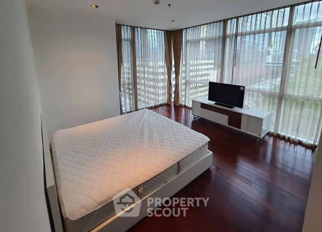 รูป คอนโด 3-ห้องนอน ที่ แอทธินี เรสซิเด้นซ์ ใกล้ BTS เพลินจิต (ID 2866795) - รูปที่ 6/10