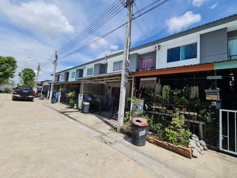TOWN HOUSE 17.8 Sq.w. Nong Chok Bangkok for 1.7M