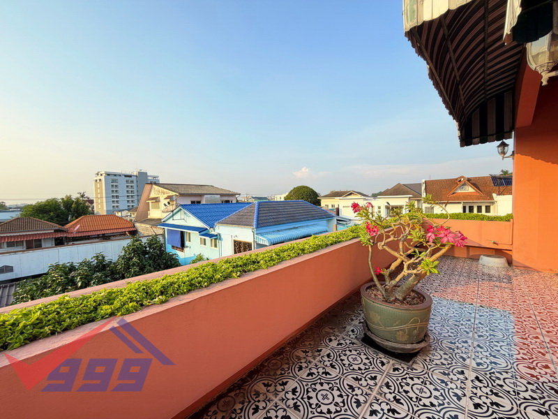 รูป 🏙️ ขายบ้านเดี่ยวหลังใหญ่ 300 ตร.ม. พร้อม Private Rooftop Bar วิว Panorama 360° ลมเย็นสบายทั้งปี REF. 016HSRG - รูปที่ 29/31