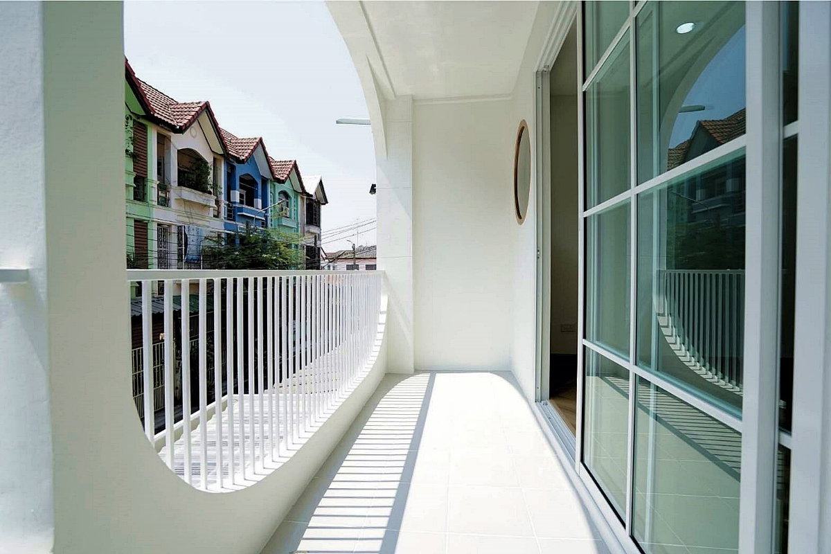 รูป บ้านสวยมาก ทาวน์โฮม 3 ชั้น รีโนเวทใหม่  สไตล์มินิมอล   #หมู่บ้านวิเศษสุขนคร ประชาอุทิศ 79  ทุ่งครุ  - รูปที่ 13/21