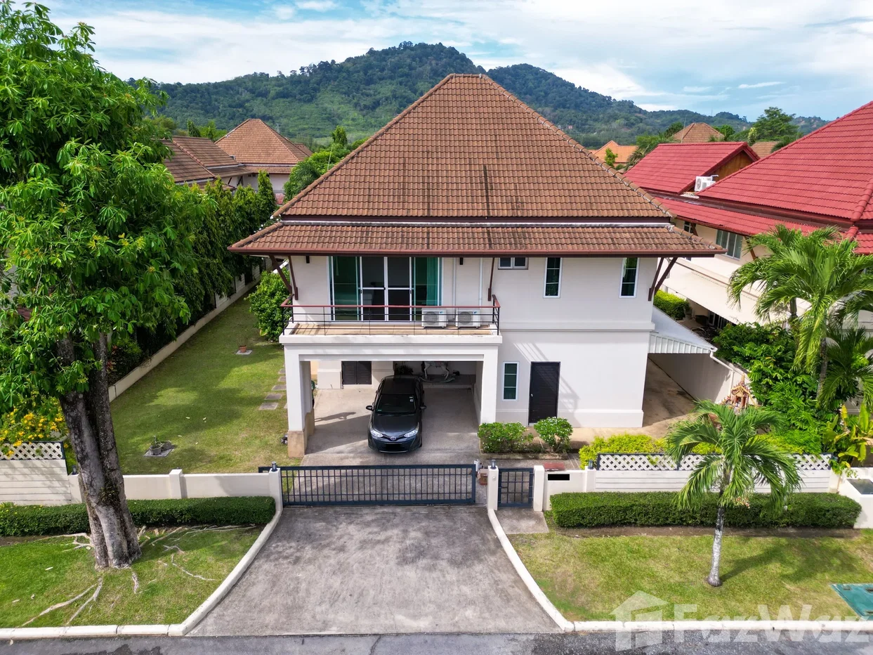 รูป วิลล่าให้เช่า 5 ห้องนอน ในโครงการ หมู่บ้านวูดแลนด์ 1414642 - รูปที่ 1/18