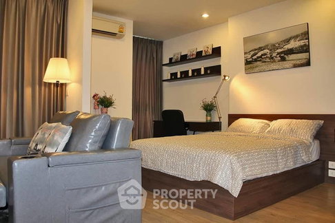 1-BR Condo at Ideo Q Chula Samyan near MRT Sam Yan (ID 2863543)