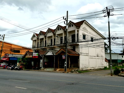 Shophouses for sale Muang Surat Thani Surat Thani : SHOP HOUSE 23.4 Sq.w. Muang Surat Thani Surat Thani for 3.2M