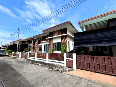 บ้านเดี่ยว เชียงใหม่ : บ้านเดี่ยว 56 ตร.วา บุญฟ้าแกรนด์โฮม 2 สันกำแพง สันกำแพง เชียงใหม่ 2.1M