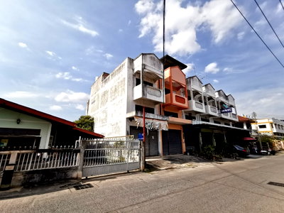 Shophouses for sale Muang Nakhon Ratchasima Nakhon Ratchasima : SHOP HOUSE 21 Sq.w. Muang Nakhon Ratchasima Nakhon Ratchasima for 1.5M