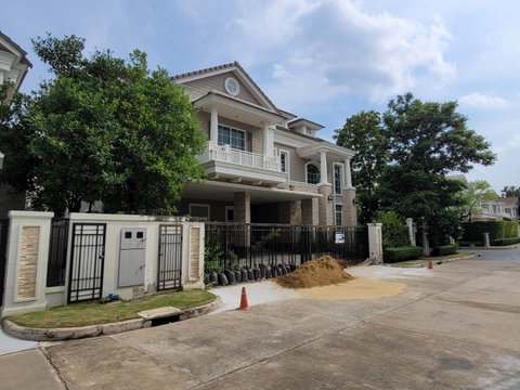 HOME 122.4 Sq.w. Bang Plee Samut Prakarn for 25.3M