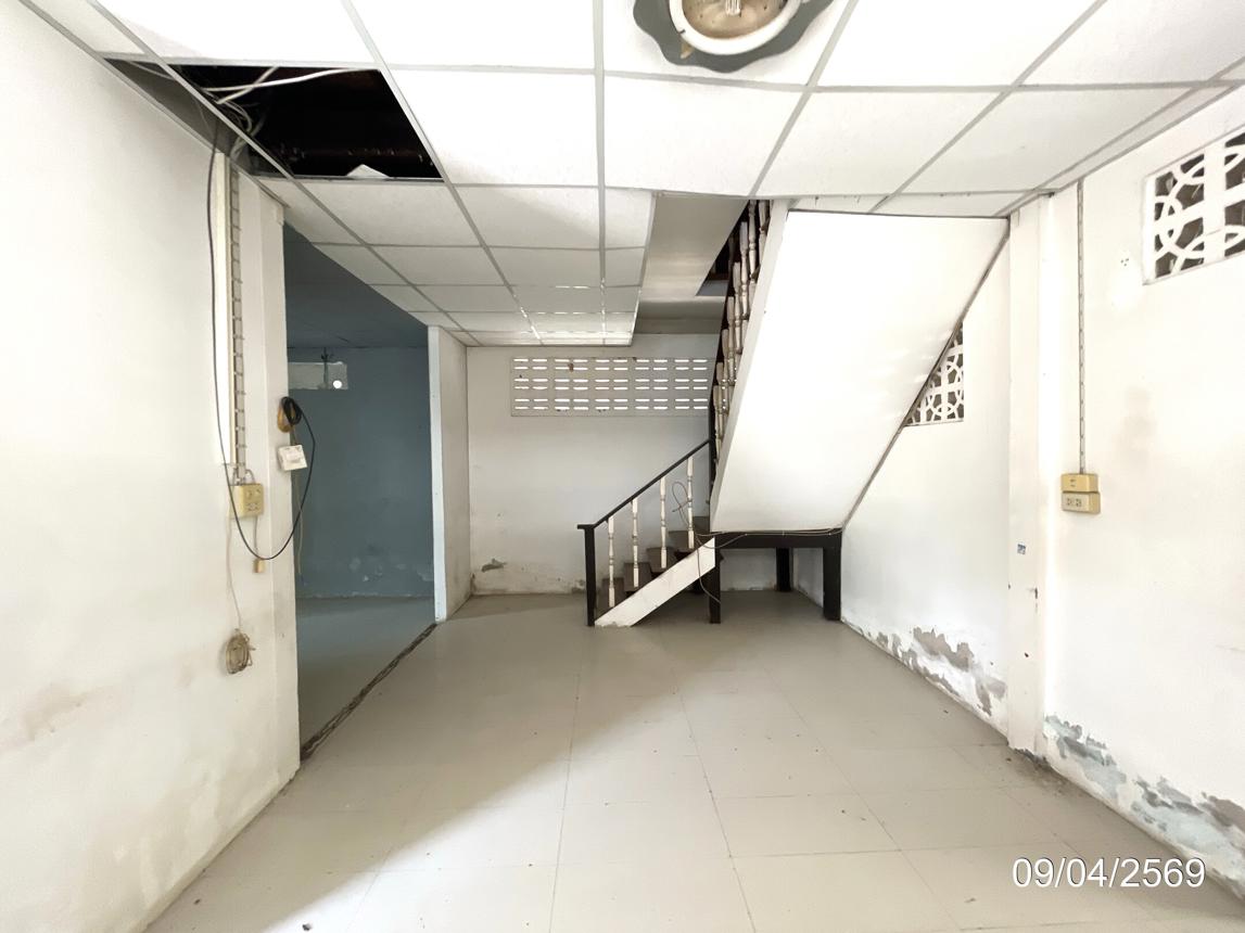picture HOME 524 Sq.w. Lat Yao Nakhon Sawan for 1.7M - 24/44