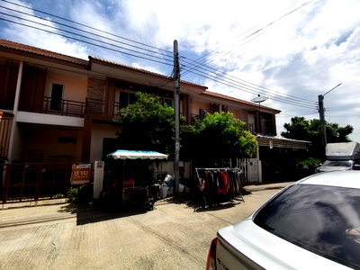 TOWN HOUSE 21.2 Sq.w. Phra Samut Jadee Samut Prakarn for 1.7M