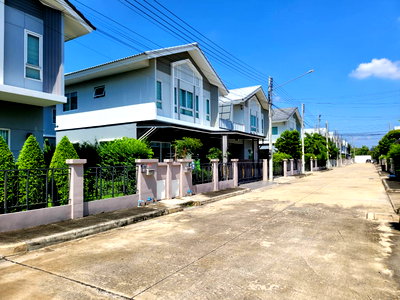 Houses for sale ม.ปทุมธานี : HOME 36.7 Sq.w. Muang Pathum Thani Pathumthani for 4.2M