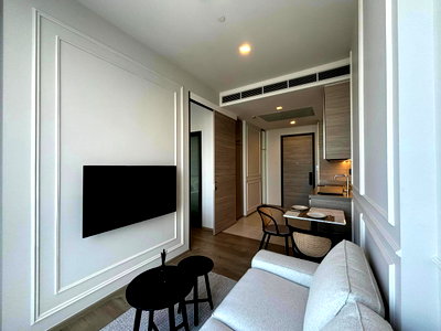 Condos for rent : For Rent - The Crest Park Residences , Super Luxury Duplex 1 bedroom 1 bathroom