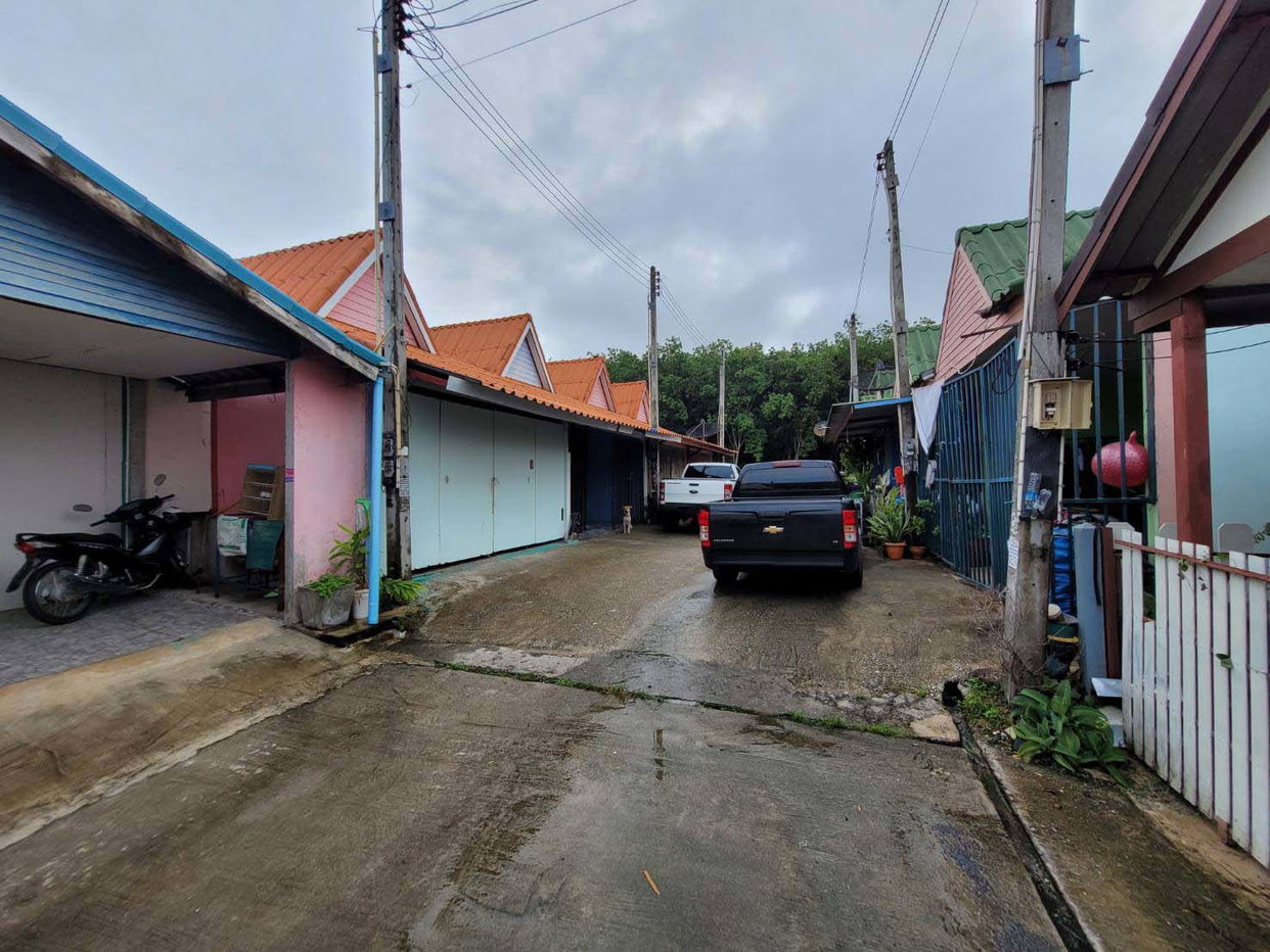 picture TOWN HOUSE 20.2 Sq.w. Pluak Daeng Rayong for 861,000 - 1/3