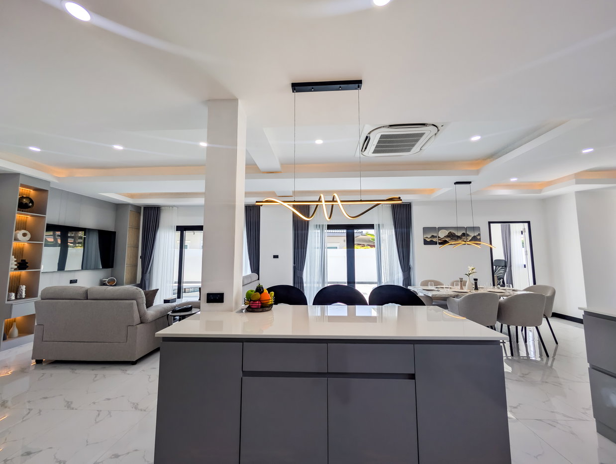 รูป Luxury Pool Villa for Sale East Pattaya Toongklom Talman - รูปที่ 8/25