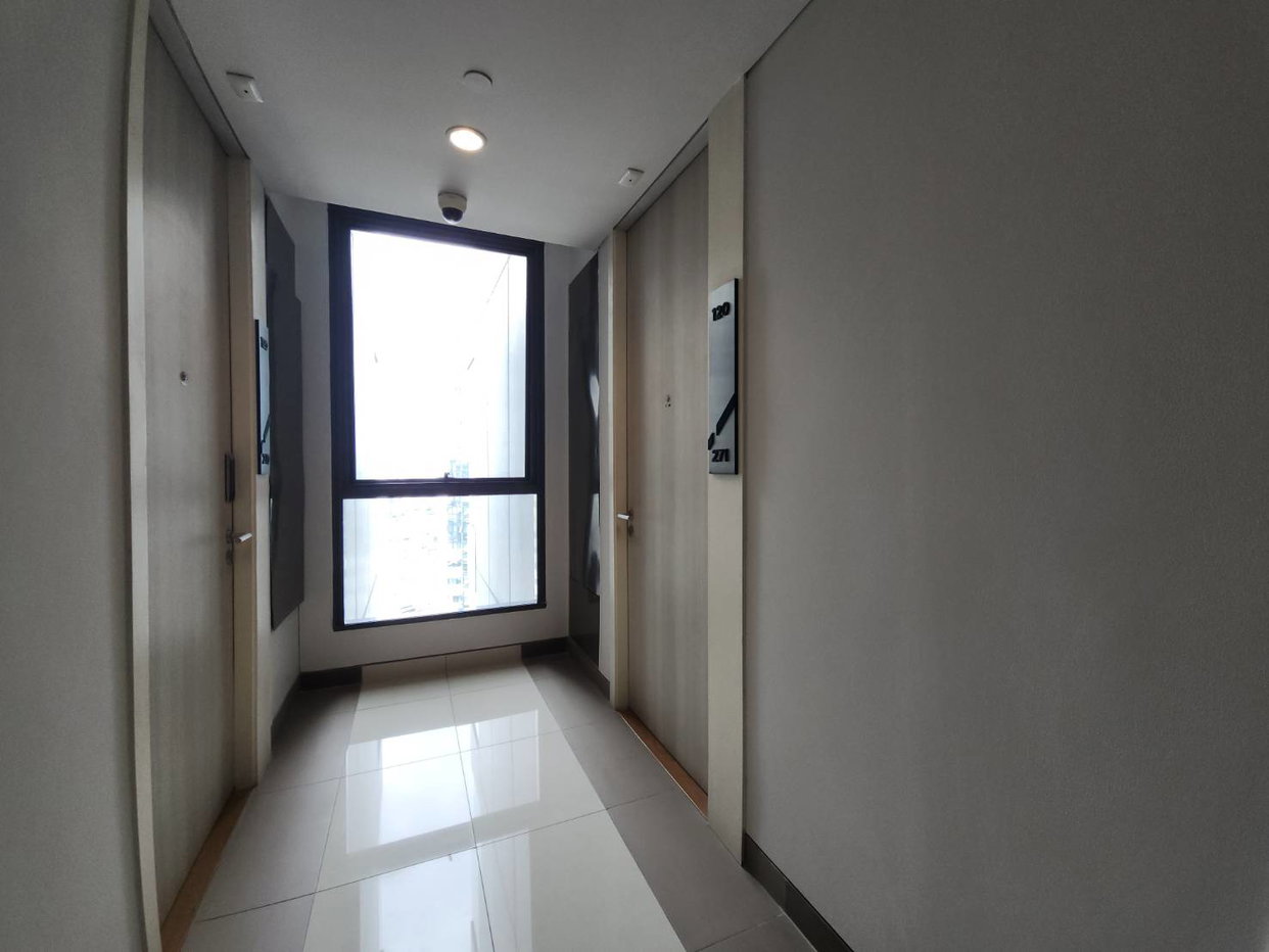 picture CONDO 54.27 Sq.m. Khlong Toei Bangkok for 9.7M - 1/3