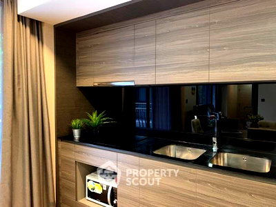 Condos for rent : 2-BR Condo at Klass Langsuan near BTS Chit Lom (ID 671332)