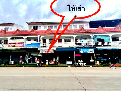 Shophouses for rent : 3-storey commercial building For RENT located at the entrance of Nan Bus Terminal.