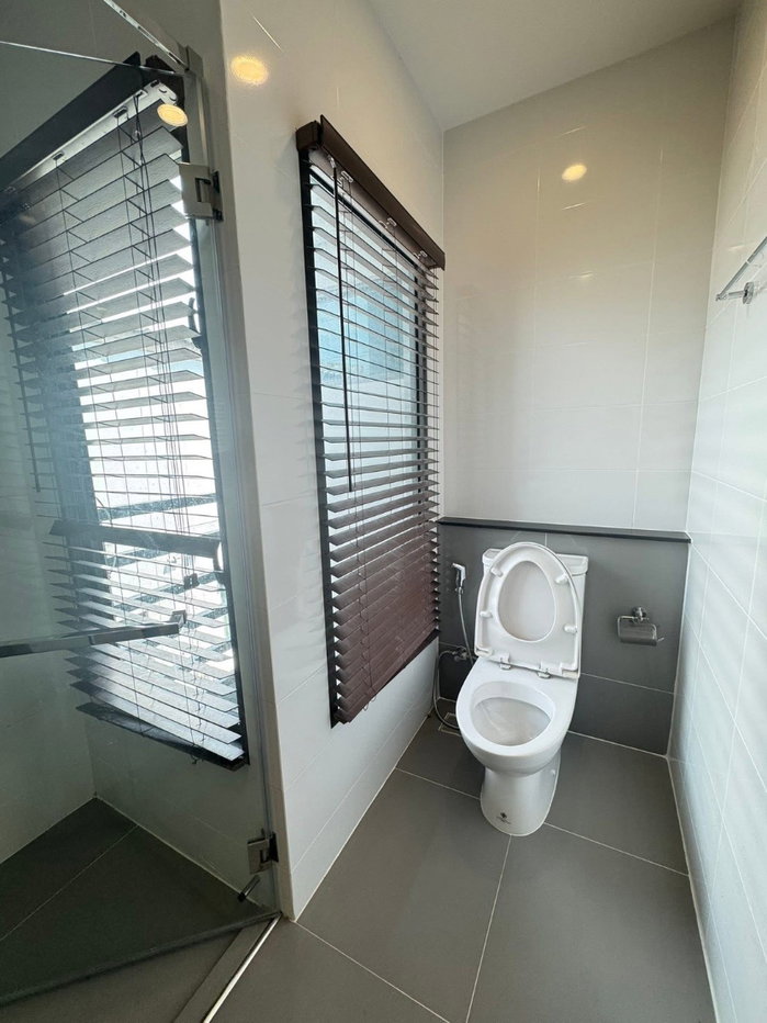 รูป 🏡✨ ทาวน์โฮมหรู 3 ชั้น บ้านกลางเมือง พระราม 9 – กรุงเทพกรีฑา 3 ห้องนอน 2 ห้องน้ำ บ้านสวย สไตล์โมเดิร์น พื้นที่กว้าง🐶🐱 - รูปที่ 13/18