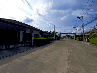 Houses for sale Pluak Daeng Rayong : HOME 35.5 Sq.w. Pluak Daeng Rayong for 1.9M