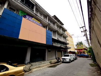 Shophouses for sale Lam Luk Ka : SHOP HOUSE 16 Sq.w. Lam Luk Ka Pathumthani for 1.3M