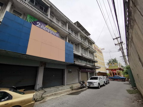SHOP HOUSE 16 Sq.w. Lam Luk Ka Pathumthani for 1.3M