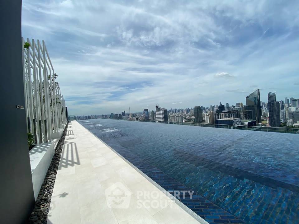 picture Studio Condo at Life Asoke - Rama 9 near MRT Phra Ram 9 (ID 2612140) - 13/16