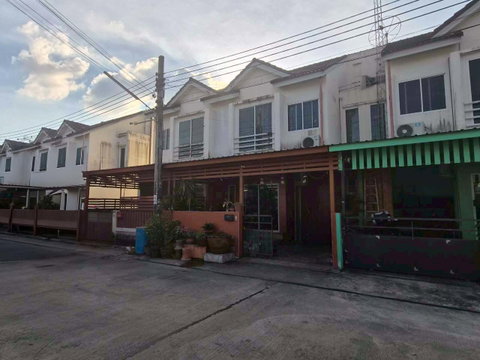 TOWN HOUSE 22 Sq.w. Nong Chok Bangkok for 1.9M