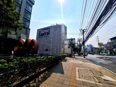 Condos for sale : CONDO 36.13 Sq.m. Huai Khwang Bangkok for 3.2M