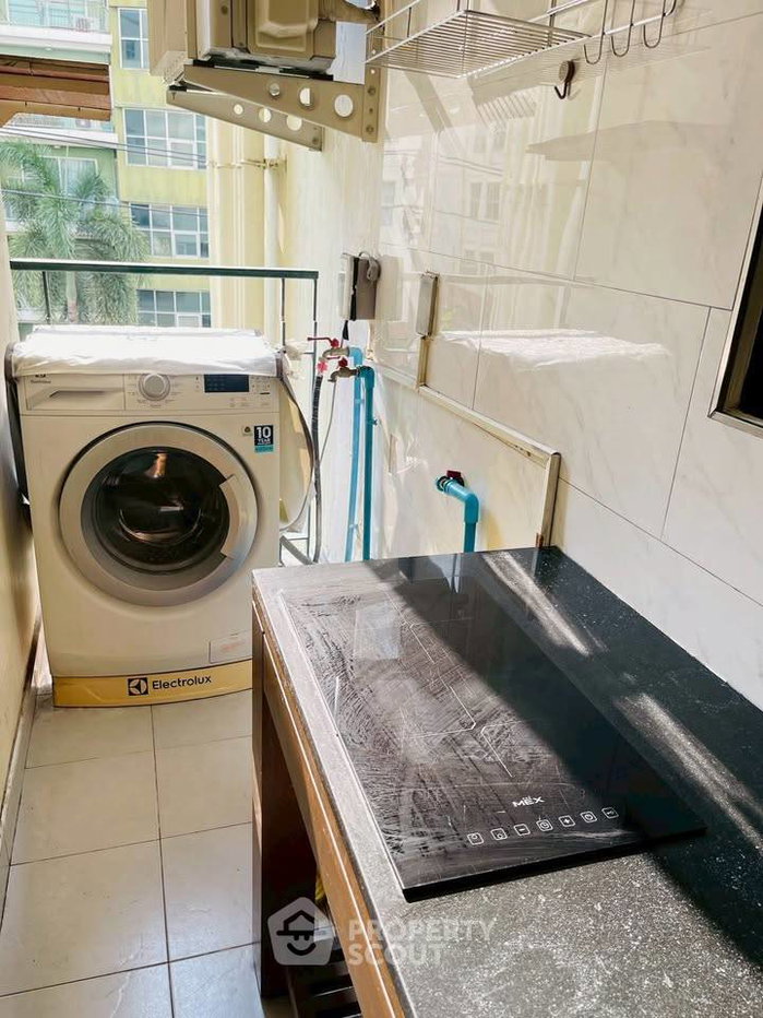 picture 1-BR Condo at Parkview Viphavadi in Don Mueang (ID 2869574) - 16/24