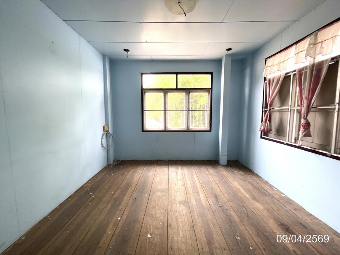 picture HOME 524 Sq.w. Lat Yao Nakhon Sawan for 1.7M - 34/44