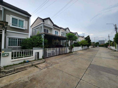 TOWN HOUSE 30 Sq.w. Sai Noi Nonthaburi for 3.1M