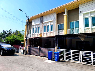 Townhouses for sale Sai Noi Nonthaburi : TOWN HOUSE 21.2 Sq.w. Sai Noi Nonthaburi for 2M