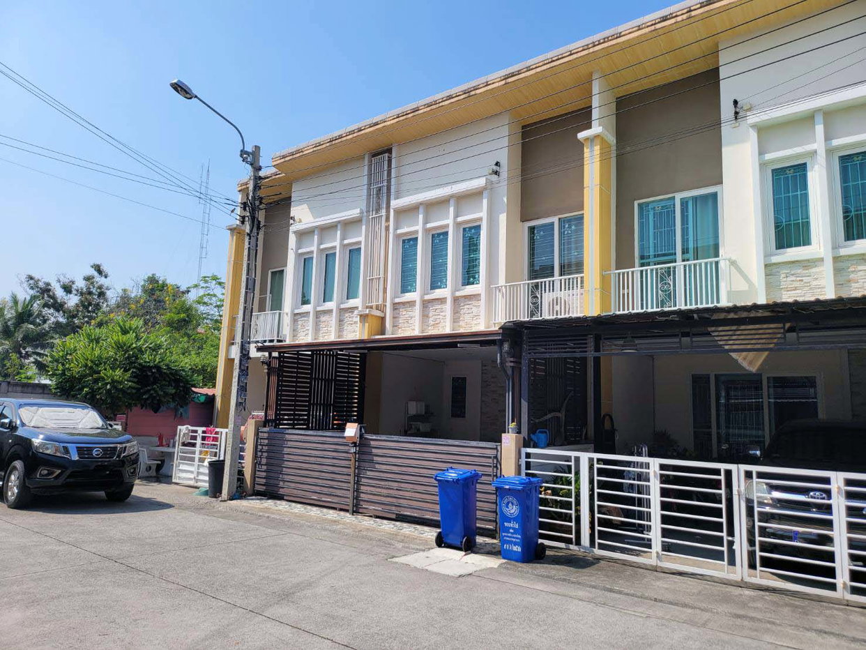 picture TOWN HOUSE 21.2 Sq.w. Sai Noi Nonthaburi for 2M - 1/2