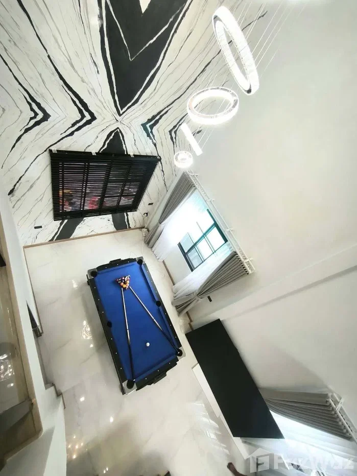 รูป บ้านเดี่ยวให้เช่า 5 ห้องนอน ใน วังทองหลาง, กรุงเทพมหานคร 6243823 - รูปที่ 3/10