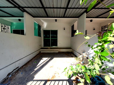 Townhouses for sale Pluak Daeng Rayong : TOWN HOUSE 16.5 Sq.w. Pluak Daeng Rayong for 1.4M