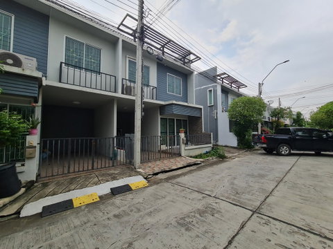 TOWN HOUSE 17.7 Sq.w. Bang Plee Samut Prakarn for 1.8M