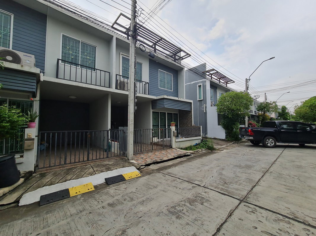 รูป ทาวน์เฮ้าส์ 17.7 ตร.วา เดอะ คัลเลอร์ พรีเมี่ยม บางนา บางพลี สมุทรปราการ 1.8M - รูปที่ 1/2