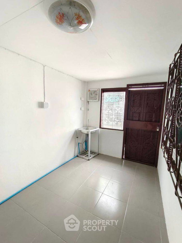 picture 2-BR Townhouse in Bang Talat (ID 2867956) - 4/10