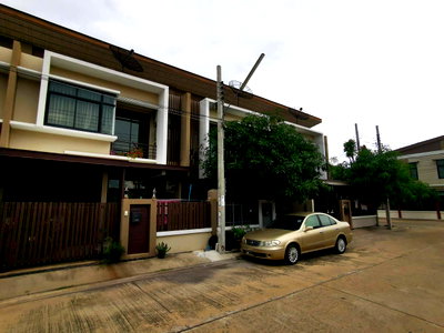 TOWN HOUSE 22.5 Sq.w. Phra Samut Jadee Samut Prakarn for 1.9M