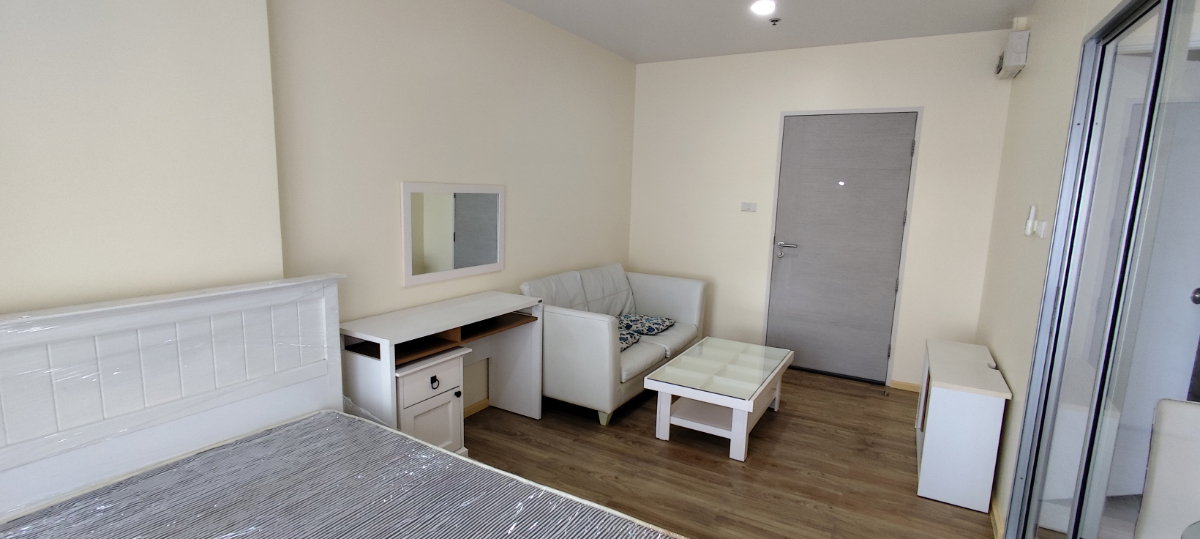 รูป ห้องพร้อมอยู่  เพิ่ง renovate เสร็จ มีเครื่องซักผ้า ชั้น 18 ไม่ไกลจากลิฟท์  - รูปที่ 1/5