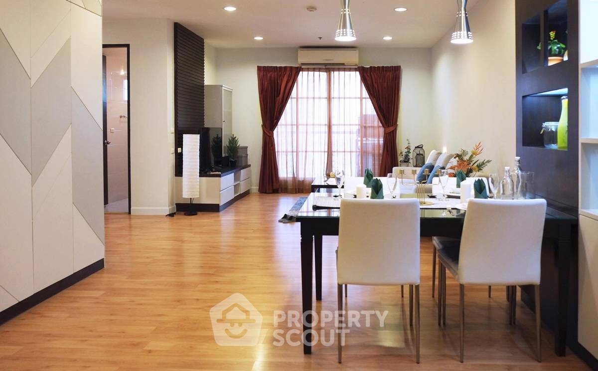 รูป คอนโด 3-ห้องนอน ที่ ซิตี้ สมาร์ท สุขุมวิท18 ใกล้ BTS อโศก (ID 392872) - รูปที่ 9/16