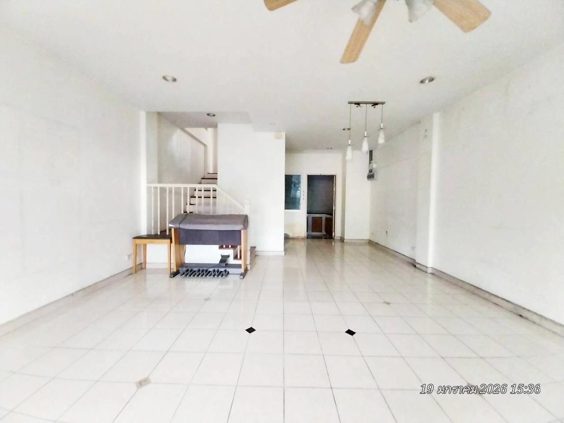 รูป ทาวน์เฮ้าส์ 20.2 ตร.วา บ้านกลางเมือง สวิสทาวน์ เกษตร-นวมินทร์ เขตลาดพร้าว กรุงเทพมหานคร 4.4M - รูปที่ 16/32