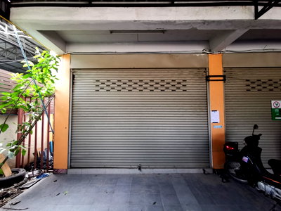 Shophouses for sale Saraphi Chiang Mai : SHOP HOUSE 48.1 Sq.w. Saraphi Chiang Mai for 3.8M