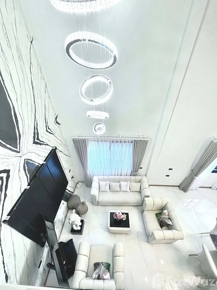 รูป บ้านเดี่ยวให้เช่า 5 ห้องนอน ใน วังทองหลาง, กรุงเทพมหานคร 6243823 - รูปที่ 8/10