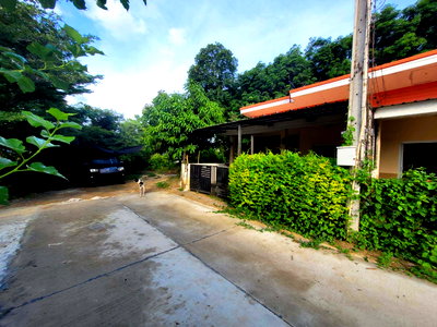 Townhouses for sale Pluak Daeng Rayong : TOWN HOUSE 28 Sq.w. Pluak Daeng Rayong for 871,000