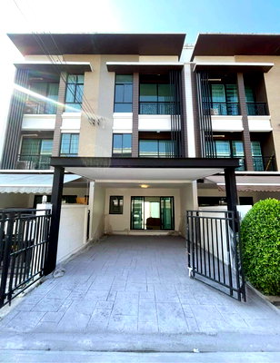 ทาวน์โฮม กรุงเทพมหานคร : ขายบ้านกลางเมือง นวมินทร์42 ราคาดี