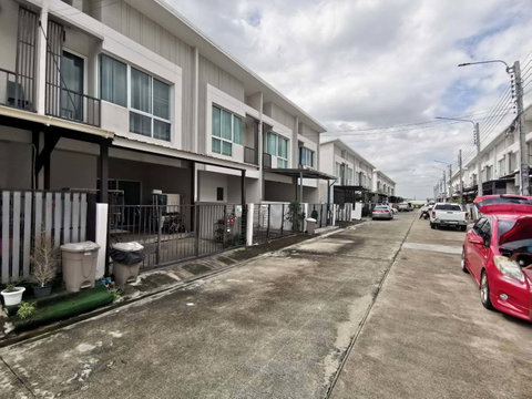 TOWN HOUSE 18.1 Sq.w. Bang Khae Bangkok for 1.9M