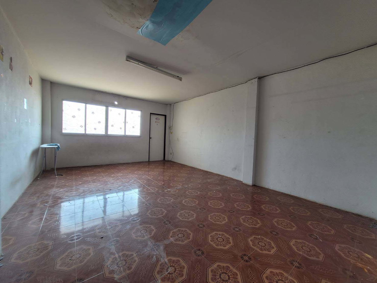 picture SHOP HOUSE 72.8 Sq.w. Si Racha Chonburi for 4.5M - 5/5