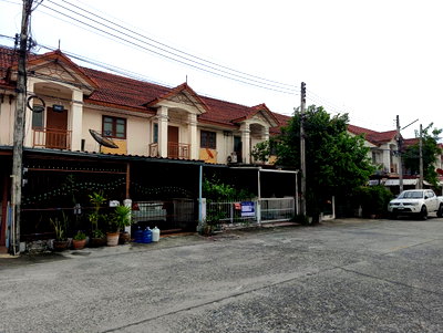 Townhouses for sale Muang Saraburi Saraburi : TOWN HOUSE 27.3 Sq.w. Muang Saraburi Saraburi for 1.8M