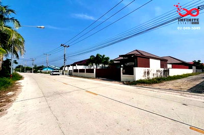 บ้านเดี่ยว เพชรบุรี : ขายพูลวิลล่า ชะอำ เพชรบุรี ปลาน้อยพูลวิลล่า 106 ตร.ว.ใกล้หาดชะอำ