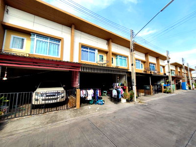 Townhouses for sale Pluak Daeng Rayong : TOWN HOUSE 17.5 Sq.w. Pluak Daeng Rayong for 1.6M